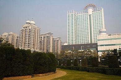 《赛博朋克2077》4K高清面部和身体Mod 毛孔清晰可见